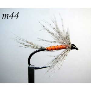 m044